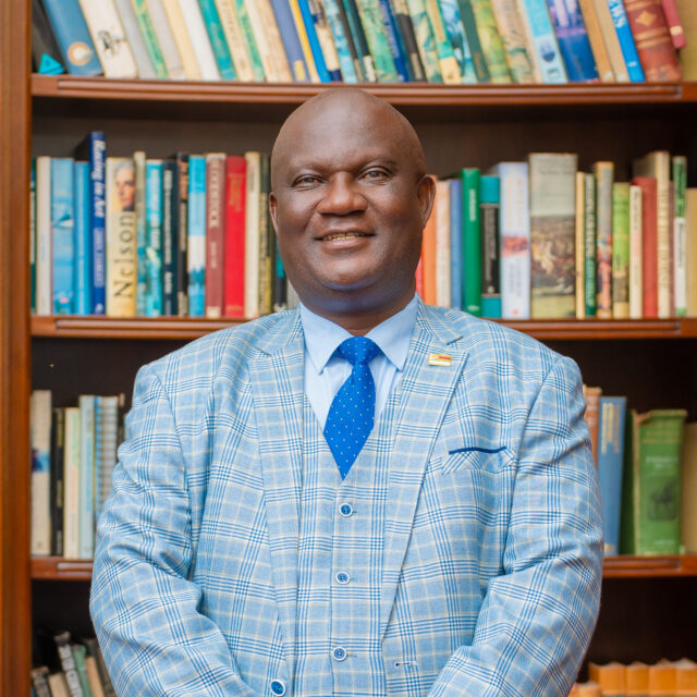 Dr. Tendayi Munhenga